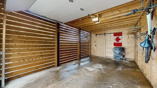 Additional image 43 of 40 Indian Road Cres