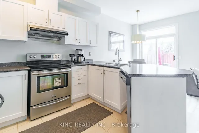 Additional image 14 of 928 Ledbury Cres