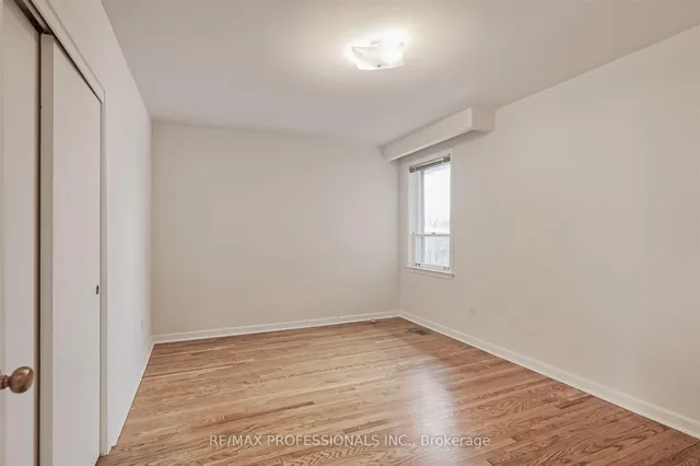 Additional image 12 of 17 Guernsey Dr