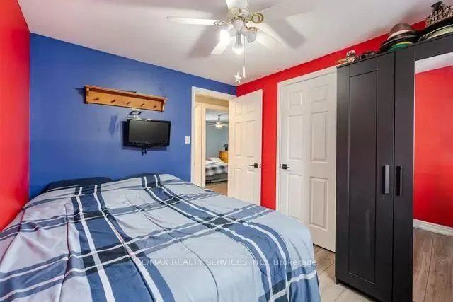 Additional image 12 of 4 Pacer Crt