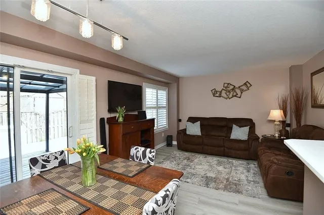 Additional image 12 of 10 Pumpkin Pass Unit 24