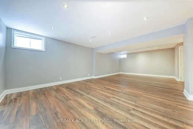 Additional image 32 of 59 Springbreeze Hts