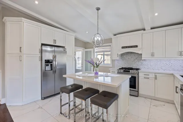 Additional image 15 of 8 Wall Ave