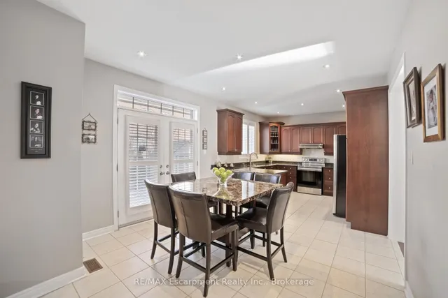 Additional image 30 of 18 Cooperage St