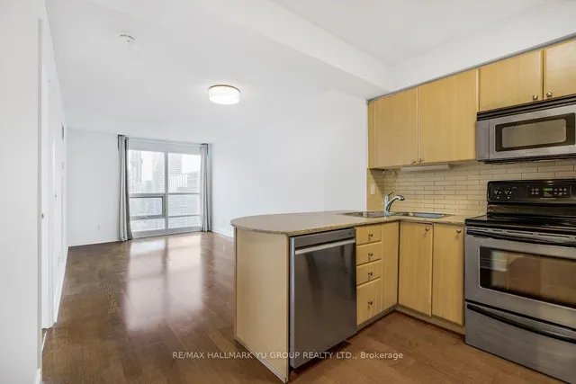 Additional image 7 of 763 Bay St Unit 4101