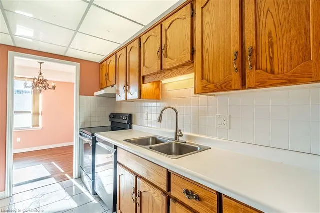 Additional image 12 of 8 Village Green Unit 612