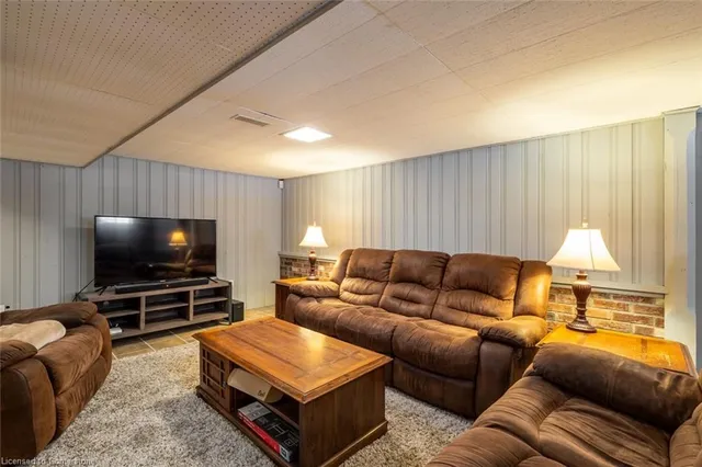 Additional image 17 of 16 Trevor Dr