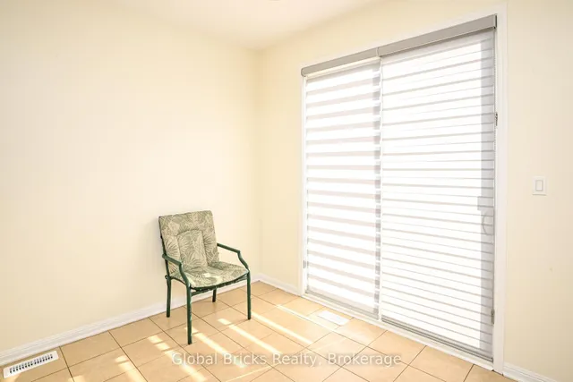 Additional image 47 of 37 Seafair Cres