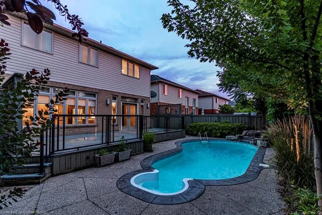 Additional image 42 of 35 Holkham Ave