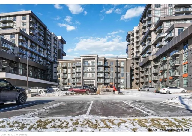 460 Dundas St Unit 428