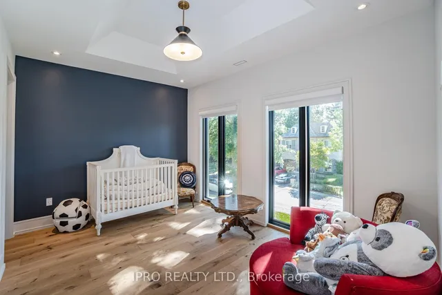 Additional image 32 of 85 Kingsway Cres