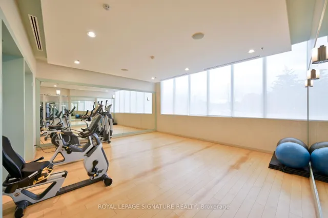 Additional image 24 of 100 John St Unit 1401