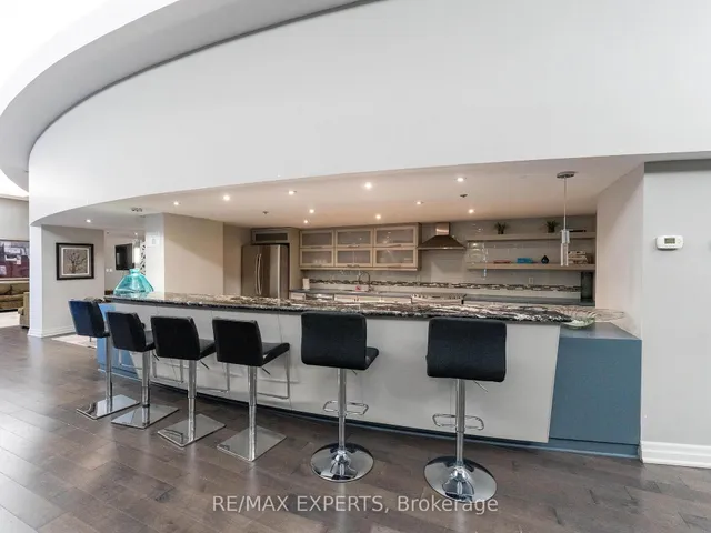 Additional image 30 of 550 Queens Quay Unit 412