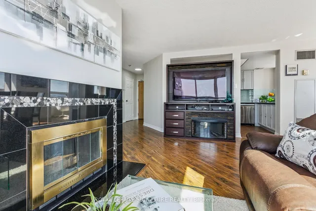 Additional image 11 of 8 Lisa St Unit PH2907