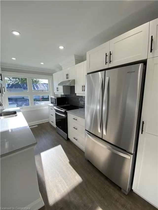 Additional image 3 of 40 Szollosy Cir