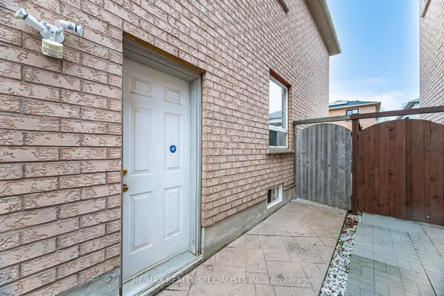 Additional image 46 of 21 Thimbleberry St