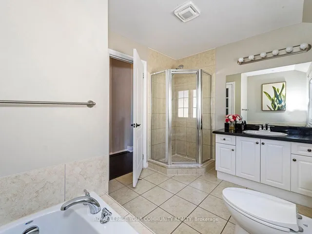 Additional image 33 of 5080 Fairview St Unit 9