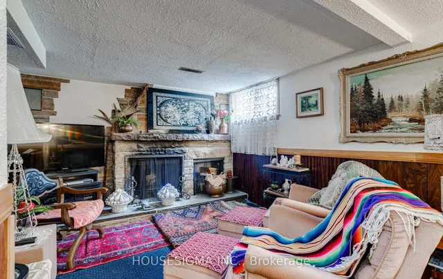 Additional image 29 of 261 Johnston Ave