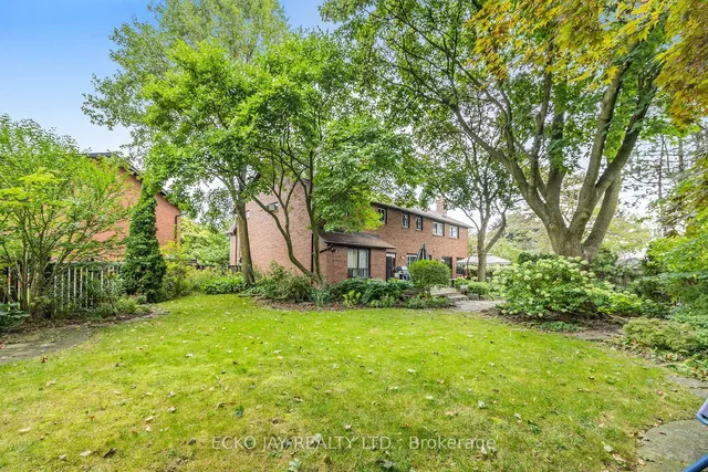 Additional image 25 of 11 Tofino Cres