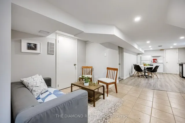 Additional image 38 of 21 Gracefield Ave