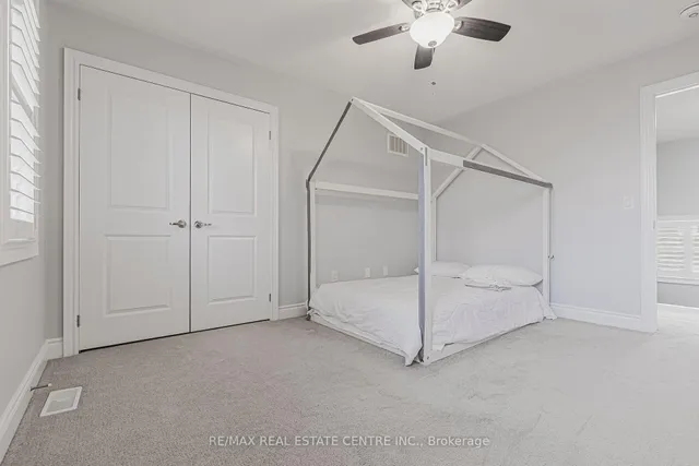 Additional image 26 of 78 Hollowgrove Blvd