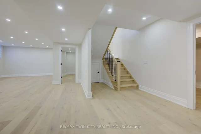 Additional image 37 of 47 Pioneer Ridge Dr