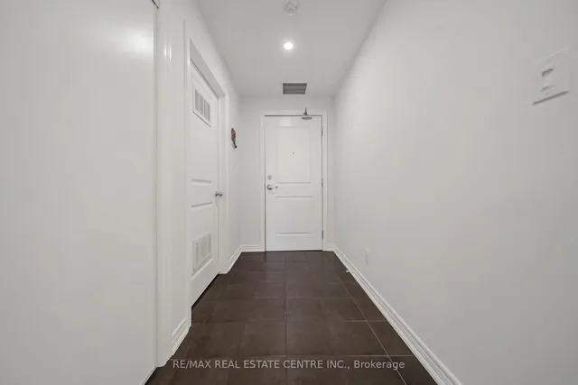 Additional image 9 of 396 Plains Rd Unit 201