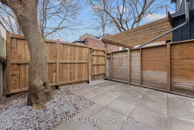 Additional image 40 of 2555 Dundas St