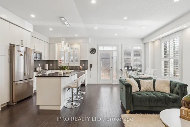 Additional image 10 of 1187 Raspberry Terr