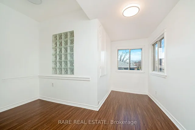 Additional image 12 of 216 Oakwood Ave