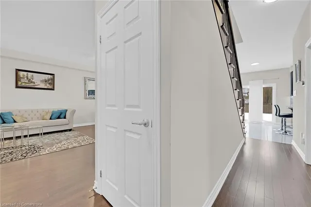 Additional image 28 of 88 Bellroyal Cres