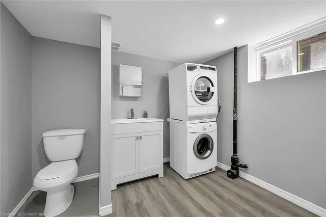 Additional image 46 of 125 Erin Ave