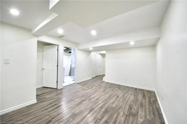 Additional image 26 of 38 Verona St