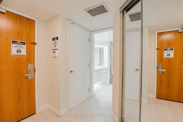 Additional image 21 of 38 Elm St Unit 2710