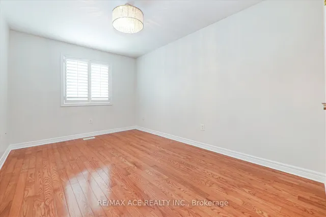 Additional image 29 of 59 Springbreeze Hts