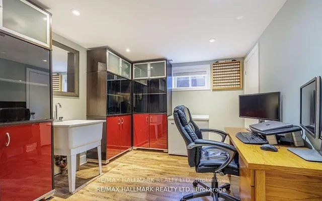 Additional image 17 of 121 West 23rd St