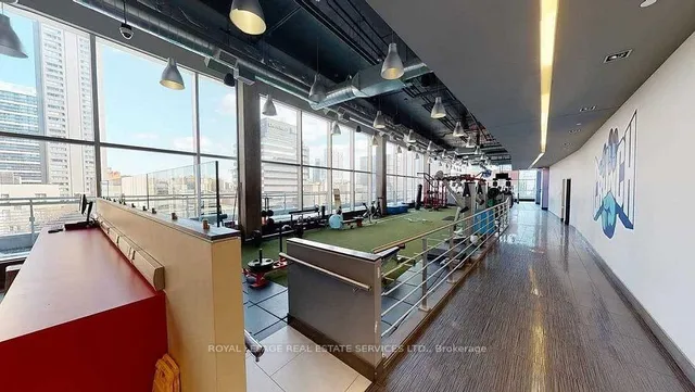 Additional image 3 of 386 Yonge St Unit 2516