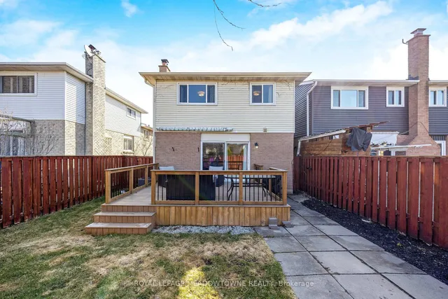 Additional image 44 of 703 Laurier Ave