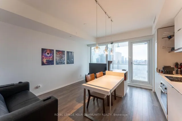 Additional image 12 of 197 Yonge St Unit 2610