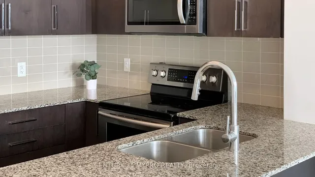 Additional image 10 of 840 Queens Plate Dr Unit 1003