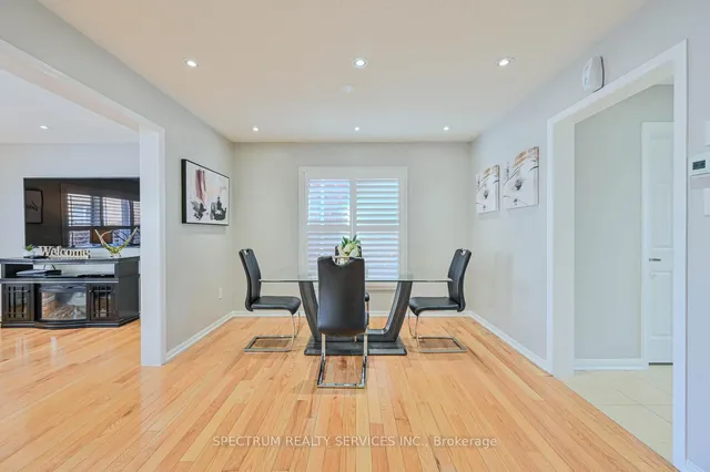 Additional image 12 of 901 Farmstead Dr