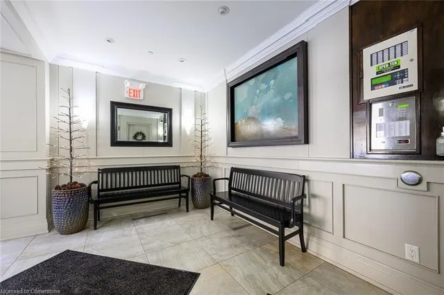 Additional image 29 of 397 King St Unit 205