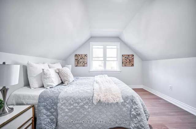 Additional image 33 of 30 Balaclava Dr