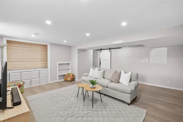 Additional image 21 of 5373 Spruce Ave