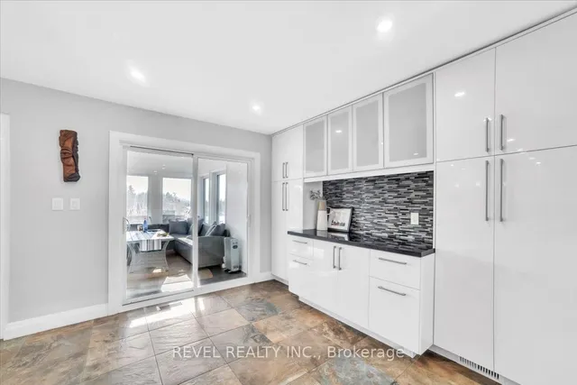 Additional image 16 of 13 Ellen St