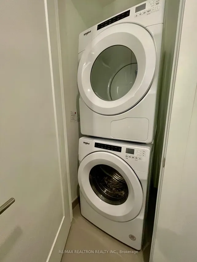 Additional image 14 of 20 Inn On The Park Dr Unit 2539