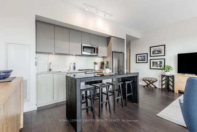 Additional image 11 of 4208 Dundas St Unit 606