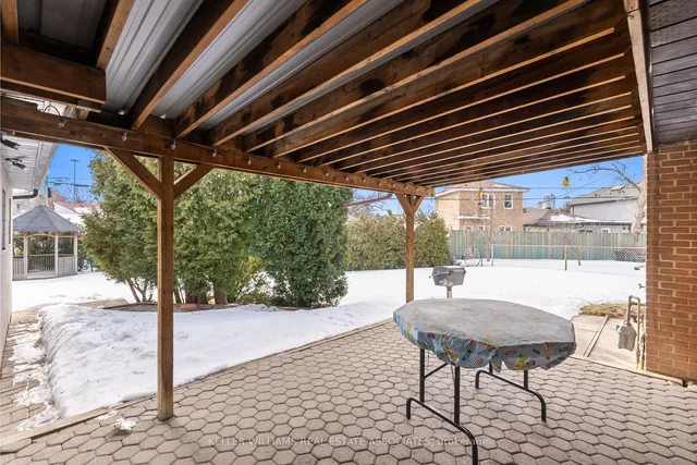 Additional image 33 of 34 Holford Cres