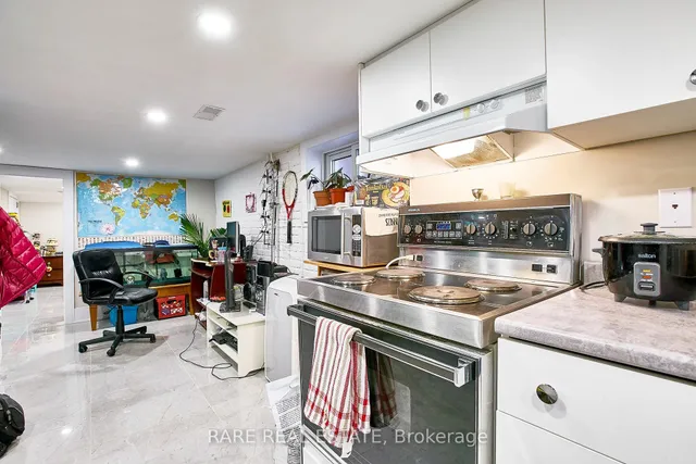 Additional image 36 of 216 Oakwood Ave