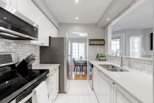 Additional image 11 of 2055 Walkers Line Unit 237